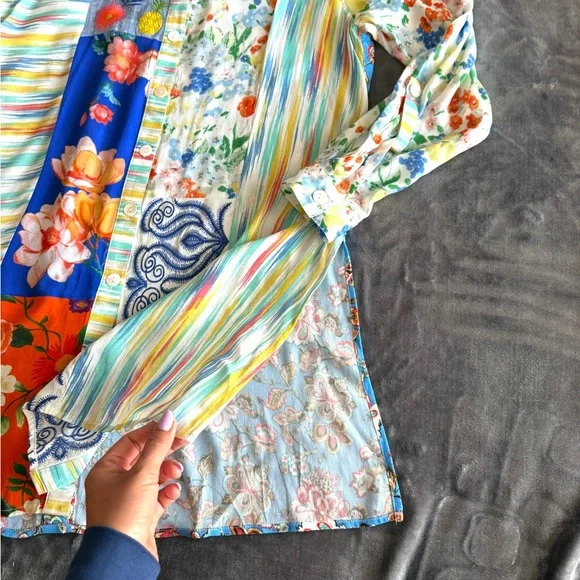 JOHN MARK Patchwork Floral Print Roll Tab Sleeves Tunic Shirt Size M Boho RARE - Picture 9 of 16